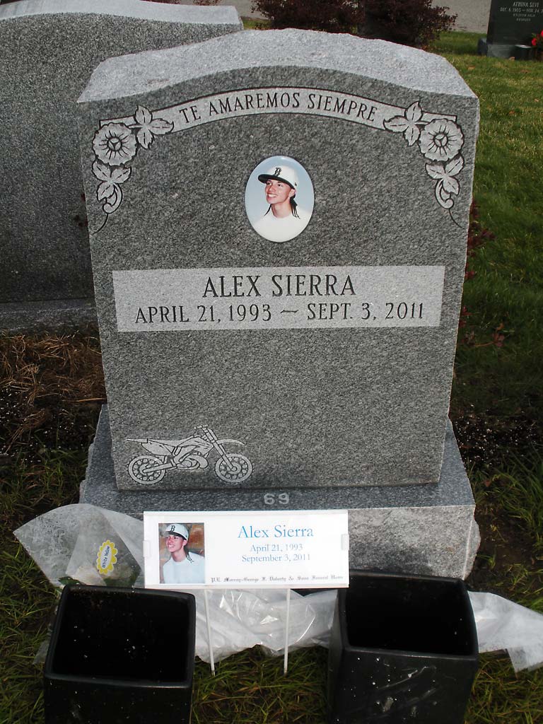 monument with photo